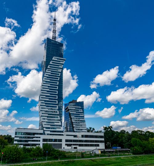 Lokal ,,U38″ biurowo-usługowy – 43,32 m² z tarasem 28 m² – Olszynki Park, Rzeszów